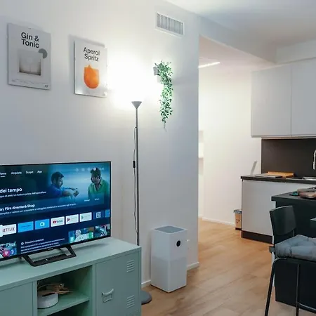 Apartment Carlo - 15 Min From Duomo *