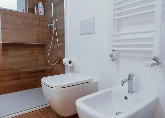 Apartment Carlo - 15 Min From Duomo
